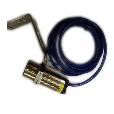 SS2-220V-B-1提升機(jī)速度開(kāi)關(guān)、SSS-HL速度傳感器安裝在被傳動(dòng)軸旁廠(chǎng)家
